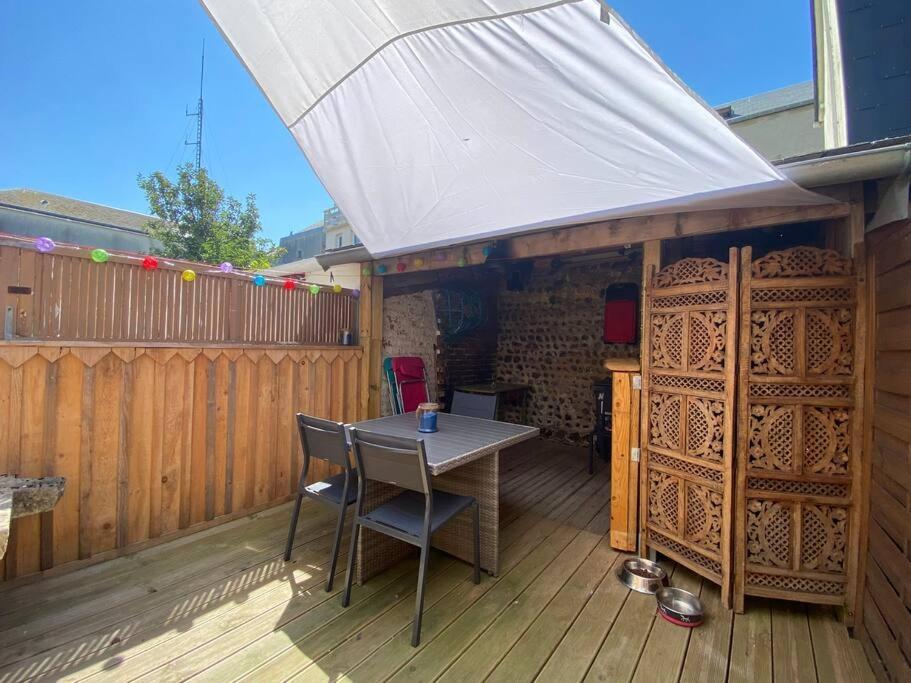 Yport, Maison De Pecheur Avec Jolie Terrasse. Luaran gambar